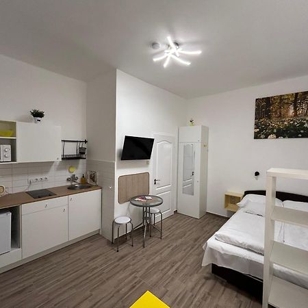 Central Boulevard Apartman Будапеща Екстериор снимка