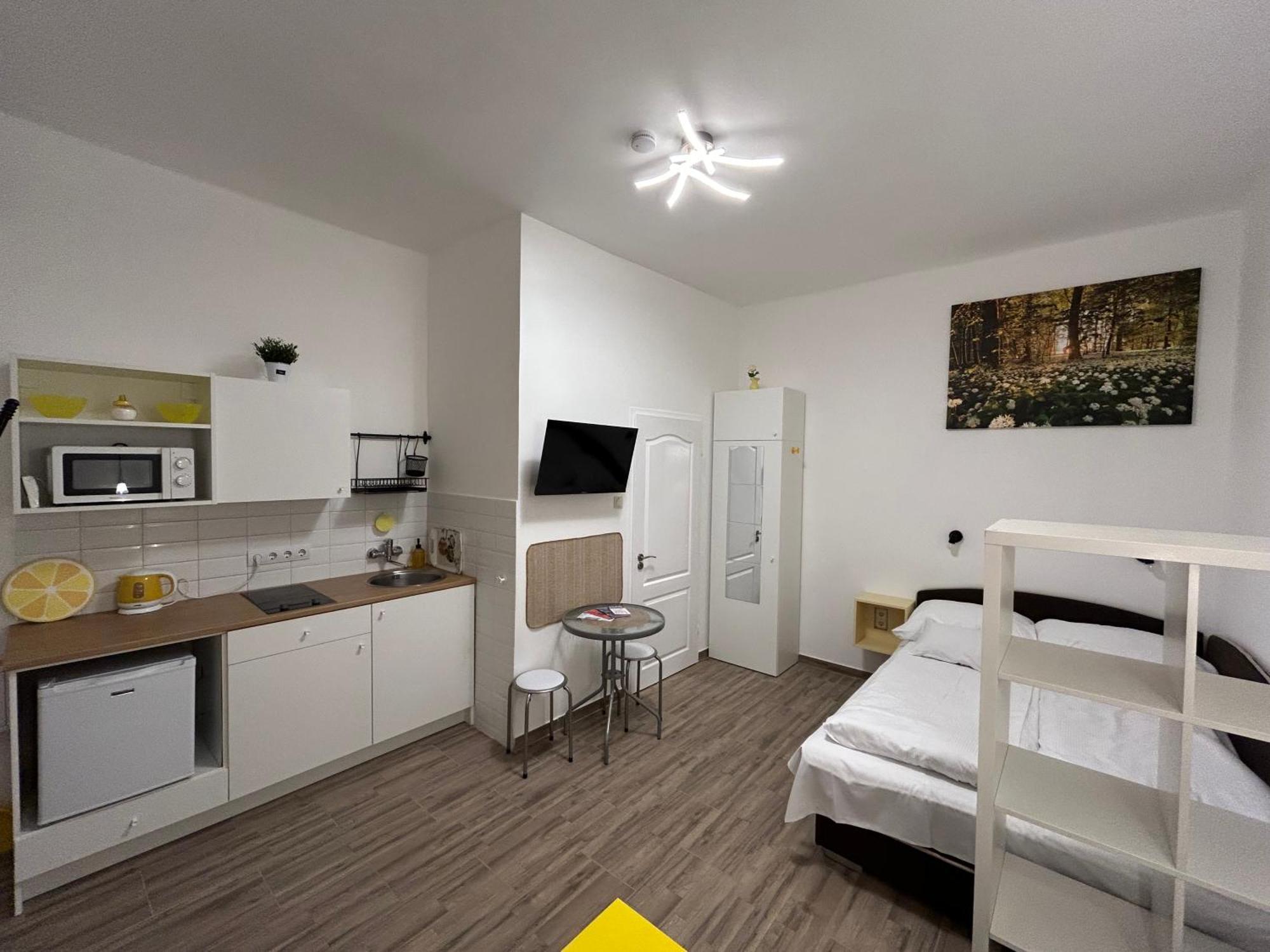 Central Boulevard Apartman Будапеща Екстериор снимка